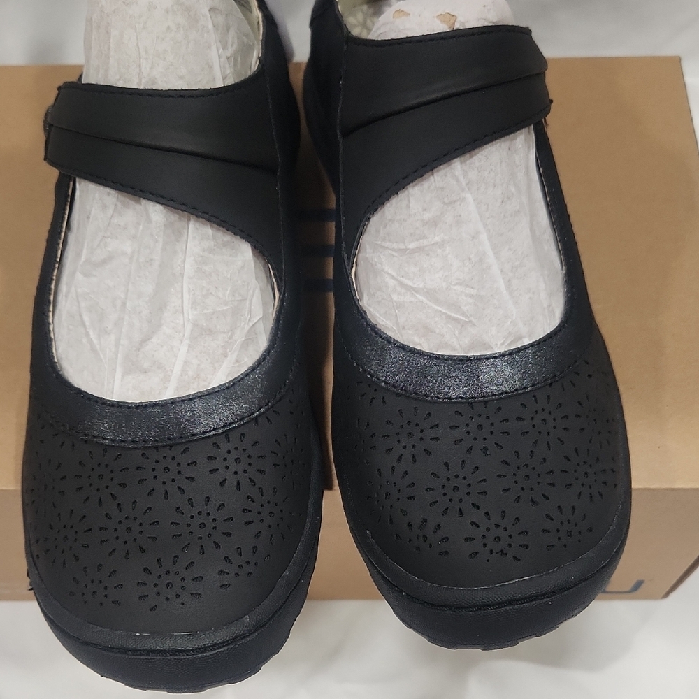New JBU Rhonda Black Mary Jane Shoes - Picture 4 of 10